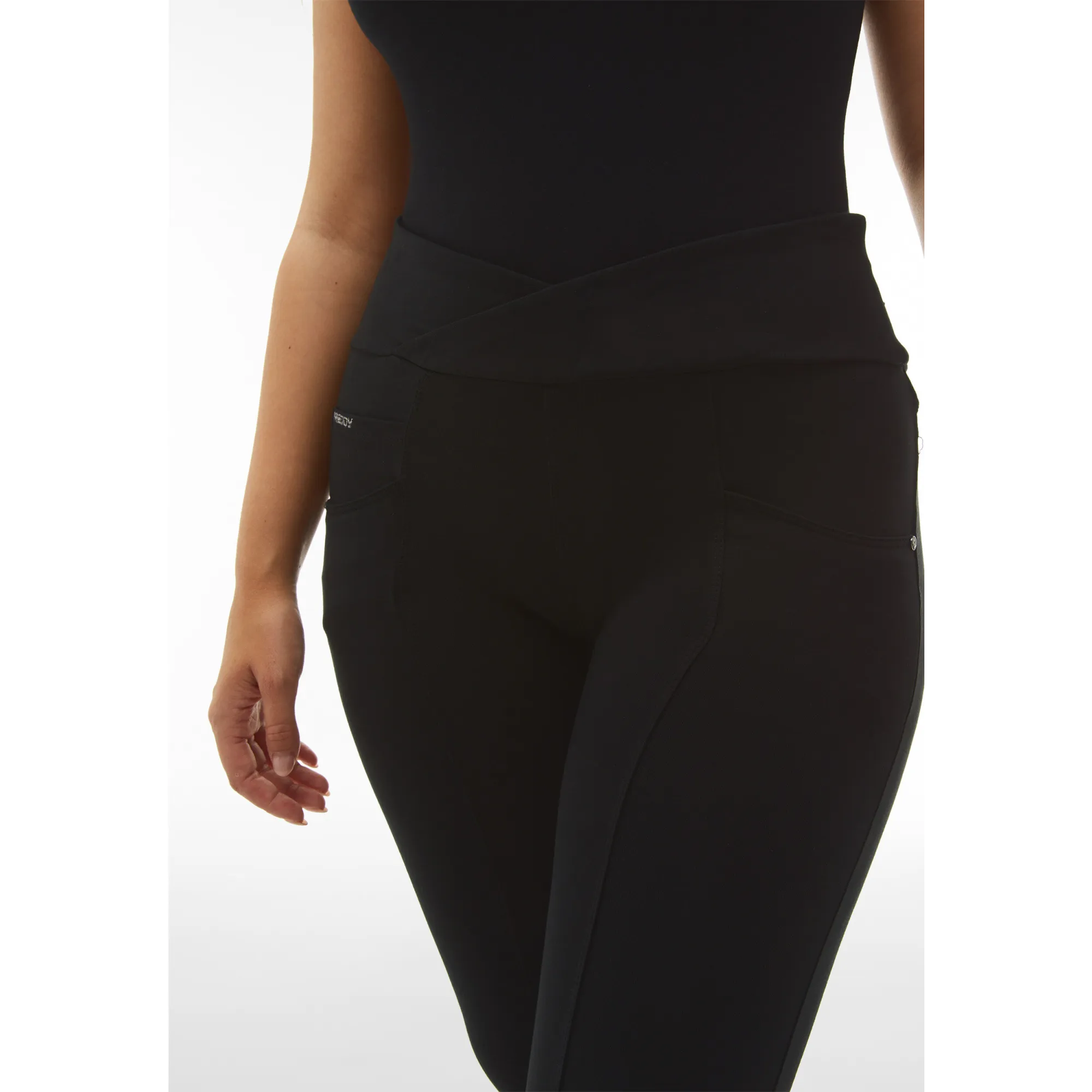 Freddy N.O.W.® Yoga Damen Comfort Hose - High High Waist Super Skinny -  überkreutzter Bund - Schwarz - N0