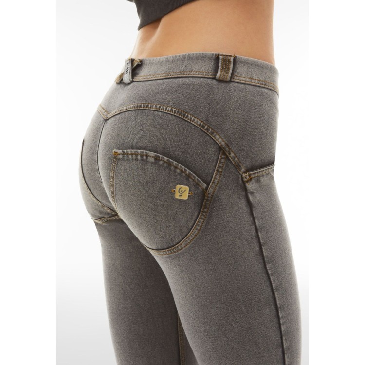 Freddy WR.UP® Damen Push-Up Jeans - Regular Waist Super Skinny - Grau - Gelbe Nähte