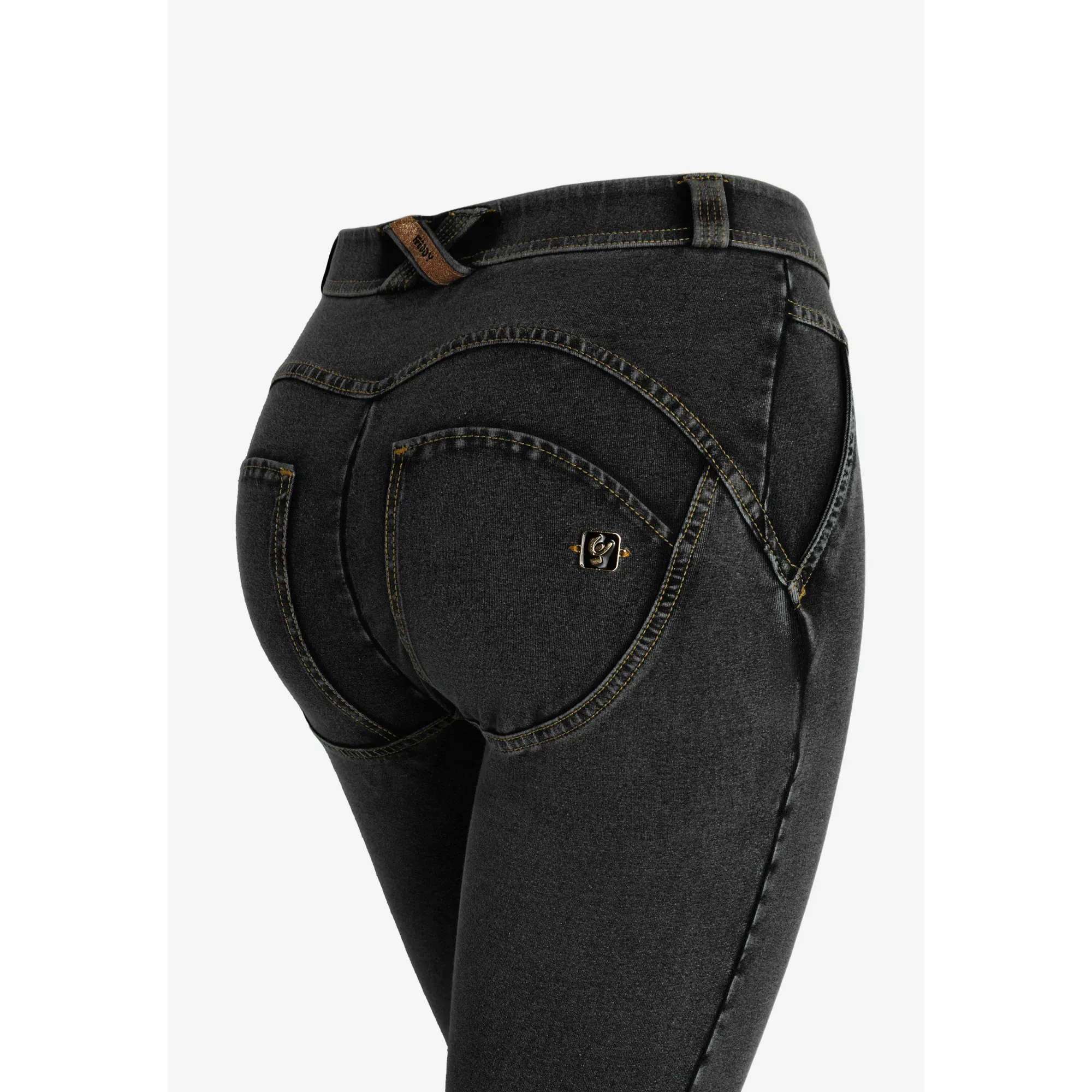 Freddy WR.UP® Damen Push-Up Jeans - 7/8 Regular High Waist Super Skinny - Mit Mittelnaht auf den Beinen - Schwarz – Schwarze Näh
