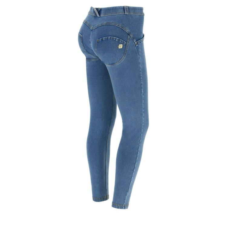 Freddy WR.UP® Damen Push-Up Jeans - 7/8 Regular Waist Super Skinny - Hellblau - Gelbe Nähte