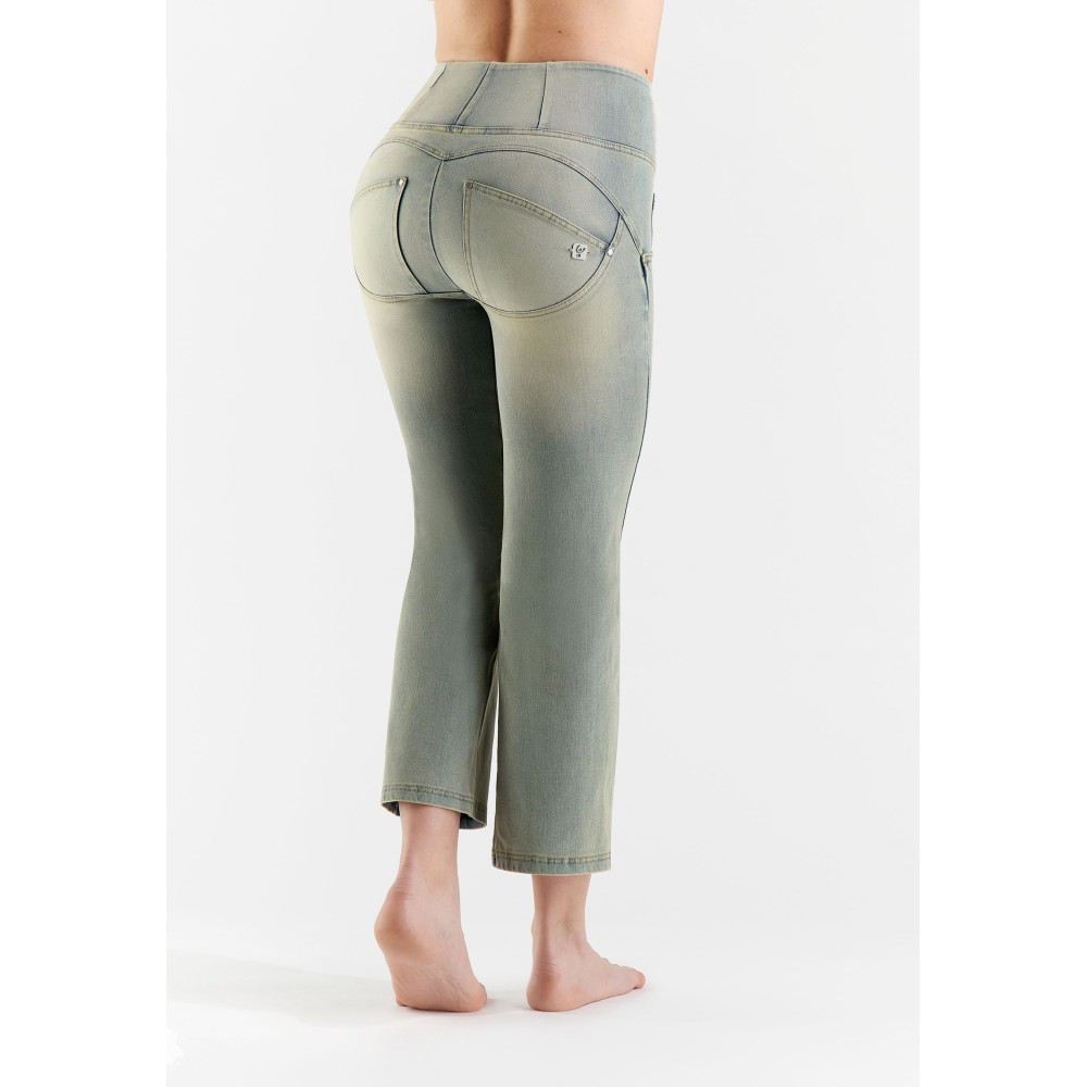 Freddy WR.UP® Snug Denim - High Waist Cropped Wide Leg - Sanded Effect - Light Blue Denim – Yellow Seam - J102Y