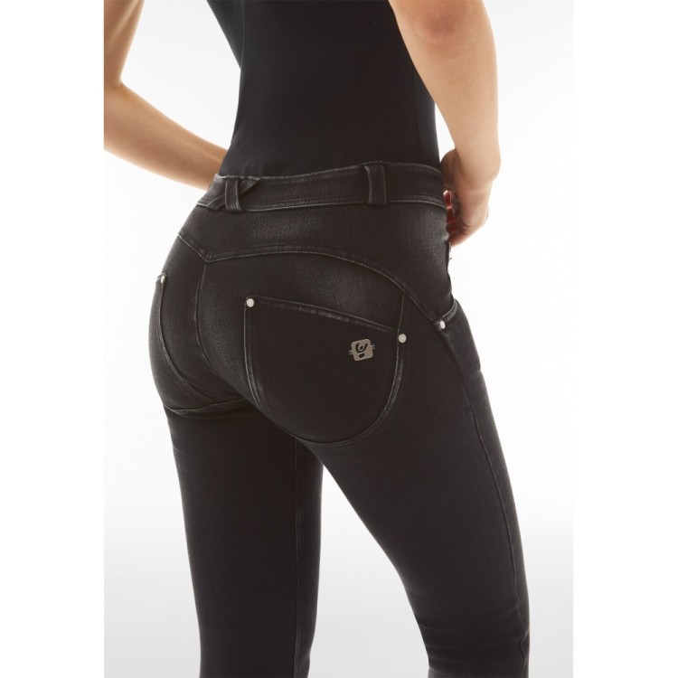 Freddy WR.UP® Snug Damen Push-Up Jeans - Regular Waist Skinny - Farbverlauf - Schwarz - Degradè Farbverlauf - Schwarze Nähte - J