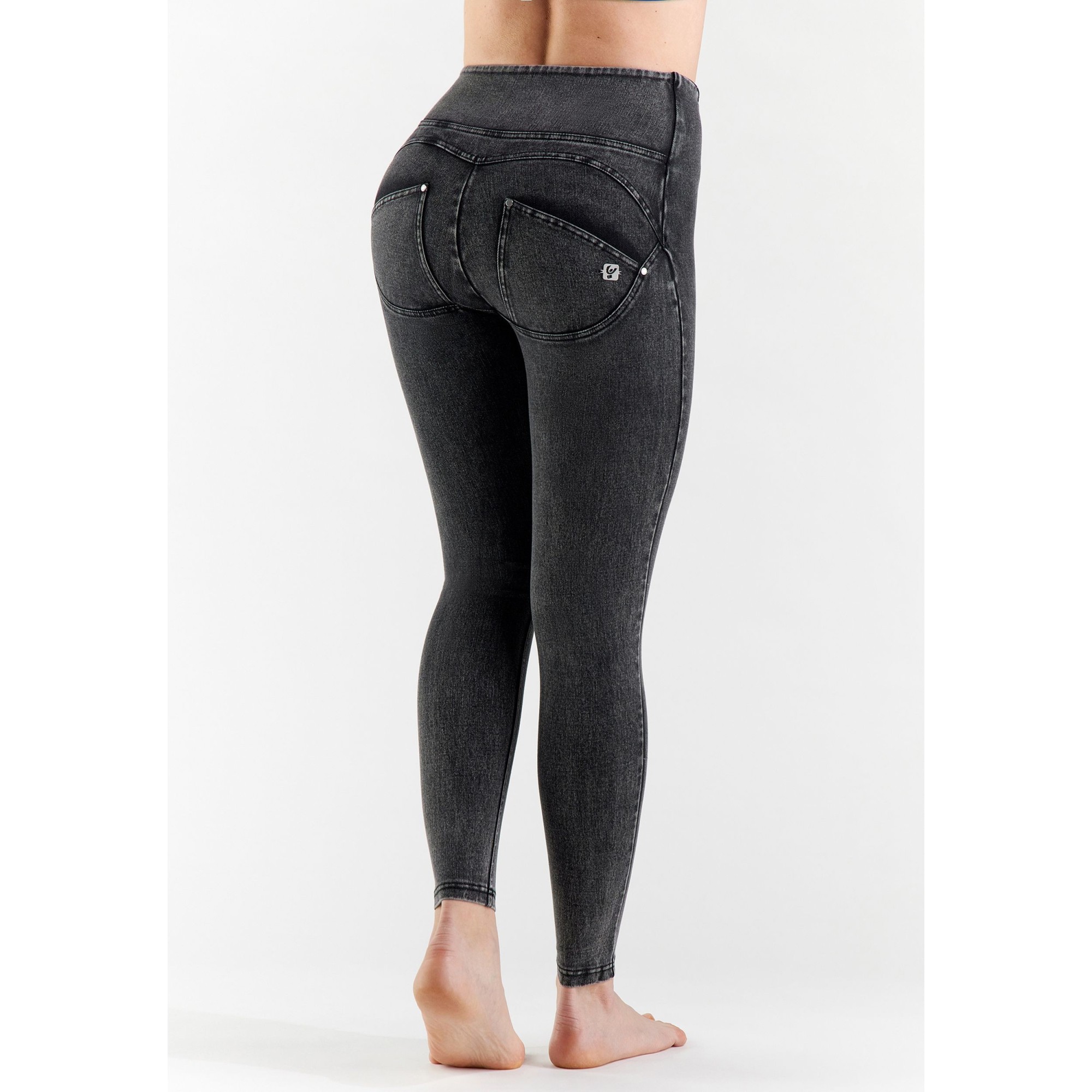 Freddy WR.UP® Snug Denim - High Waist Super Skinny - mit Biesen - Black Denim – Black Seam - J103N