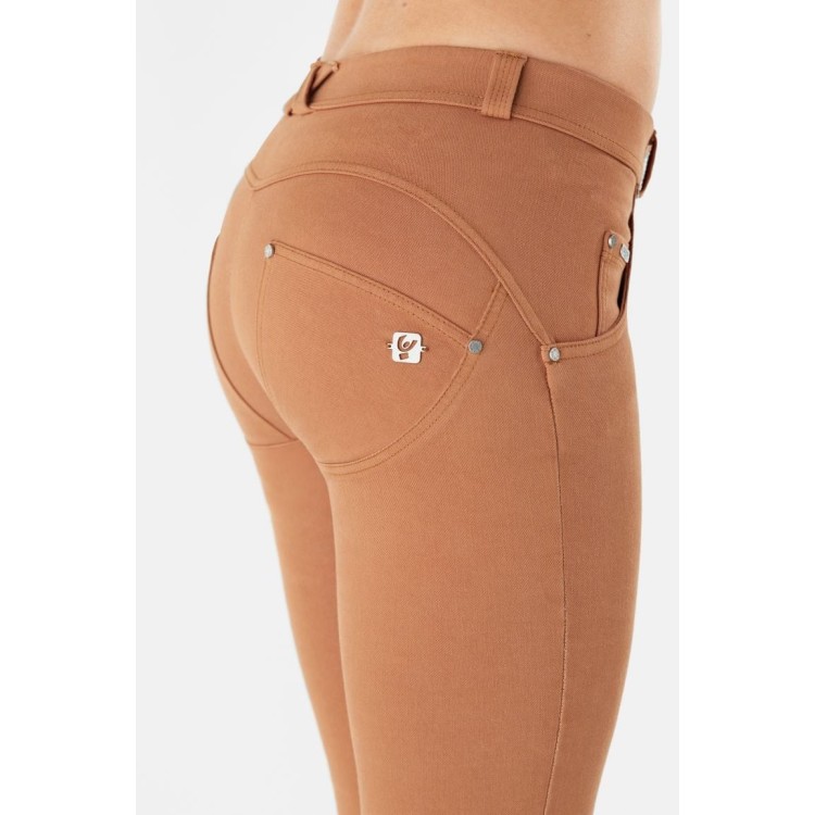 Freddy WR.UP® Snug - Regular Waist Skinny - Garment Dyed - Sugar Almond - M1020