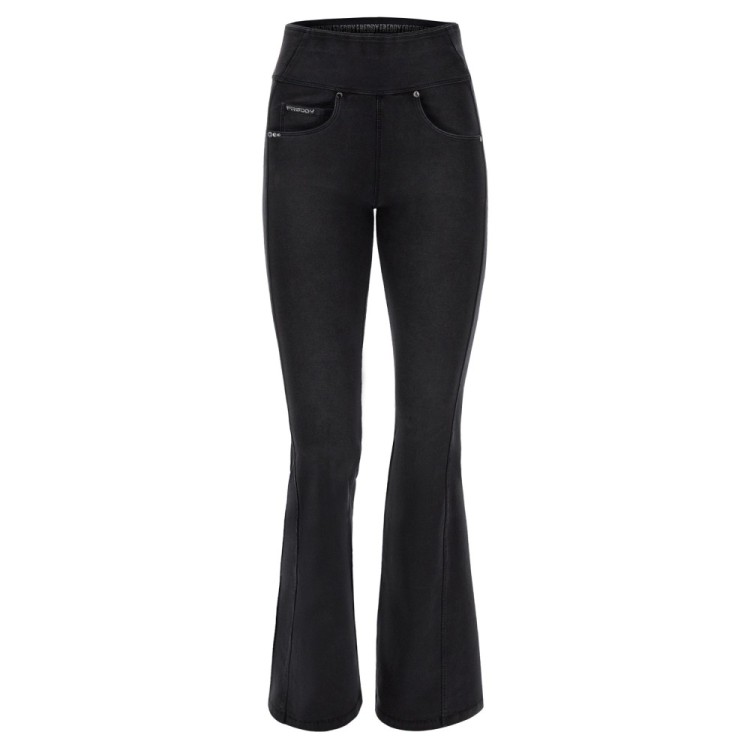 Freddy N.O.W.® Yoga Damen Comfort Jeans - High Waist Flare - Schwarz – Schwarze Nähte - J7N