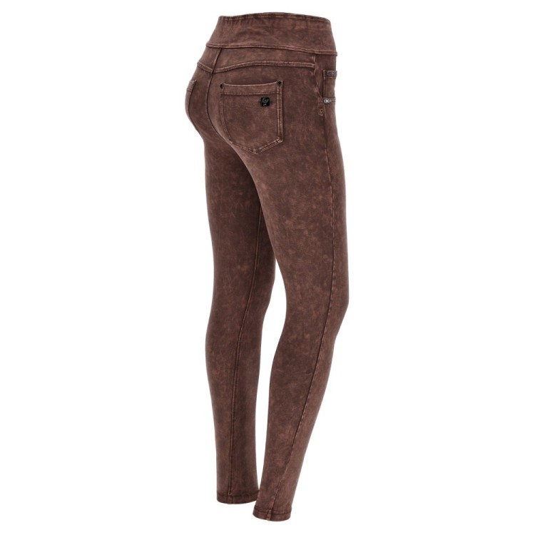 Freddy N.O.W.® Yoga Damen Comfort Jeans - High Waist Skinny - Stückgefärbt - Dunkelbraun - M29