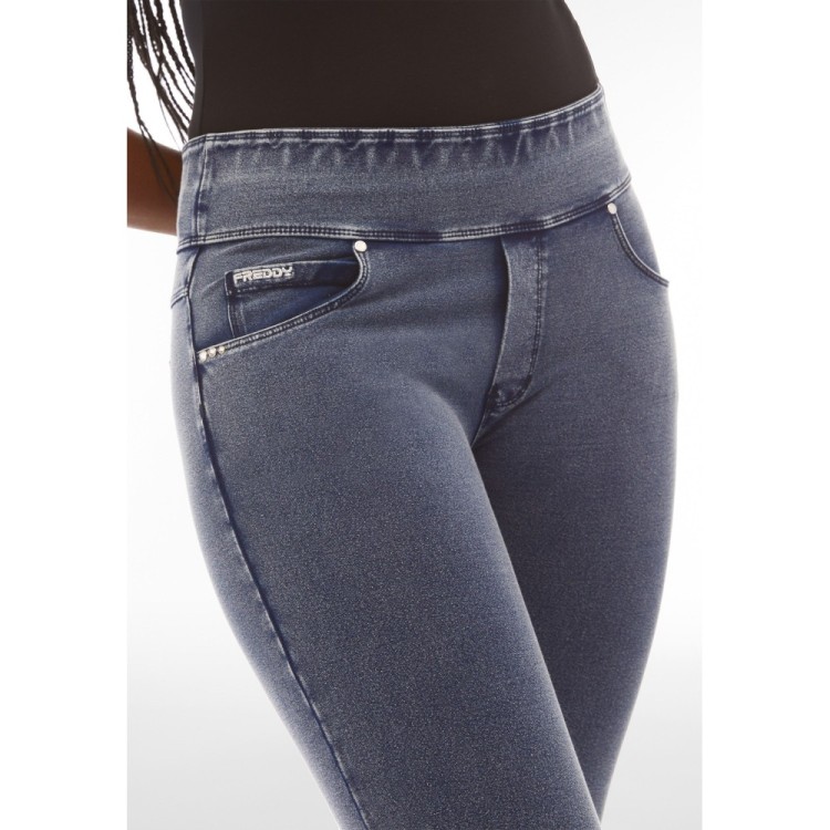 Freddy N.O.W.® Yoga Eco Damen Comfort Jeans - Mid Waist Skinny - Denim hell - Blaue Nähte - J109B