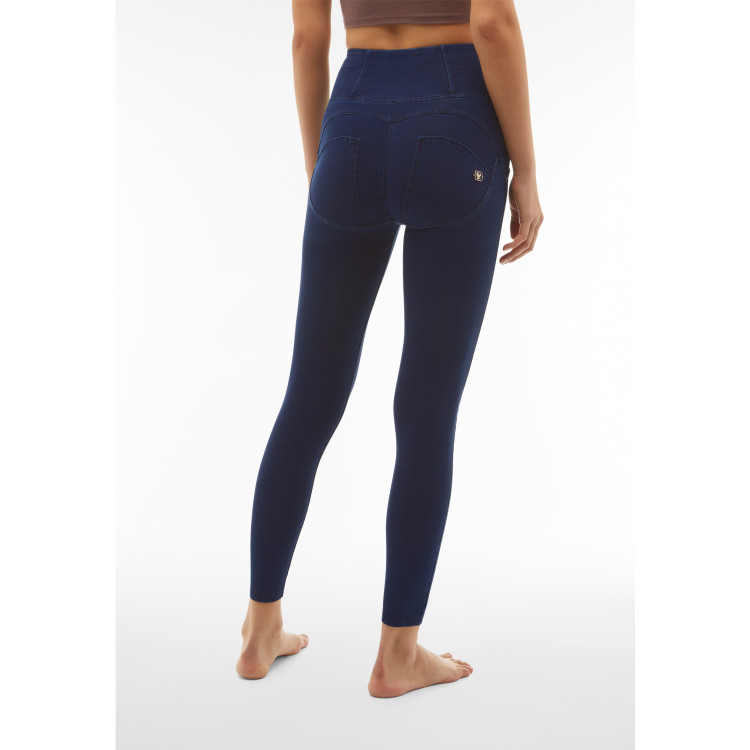 Freddy WR.UP® Damen Push-Up Jeans - 7/8 High Waist Skinny - Mit Mittelnaht auf den Beinen - Indigoblau - Blaue Nähte - J0B