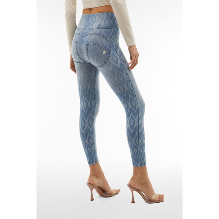 Freddy WR.UP® Damen Push-Up Jeans - 7/8 High Waist Skinny - Allover Laserprint - Denim - Blaue Nähte - J170B