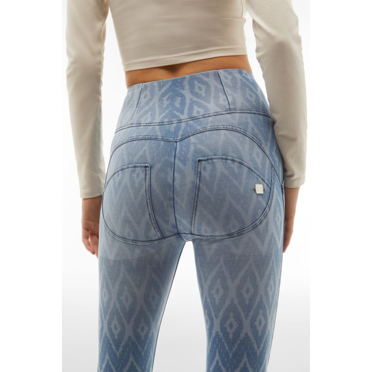 Freddy WR.UP® Damen Push-Up Jeans - 7/8 High Waist Skinny - Allover Laserprint - Denim - Blaue Nähte - J170B