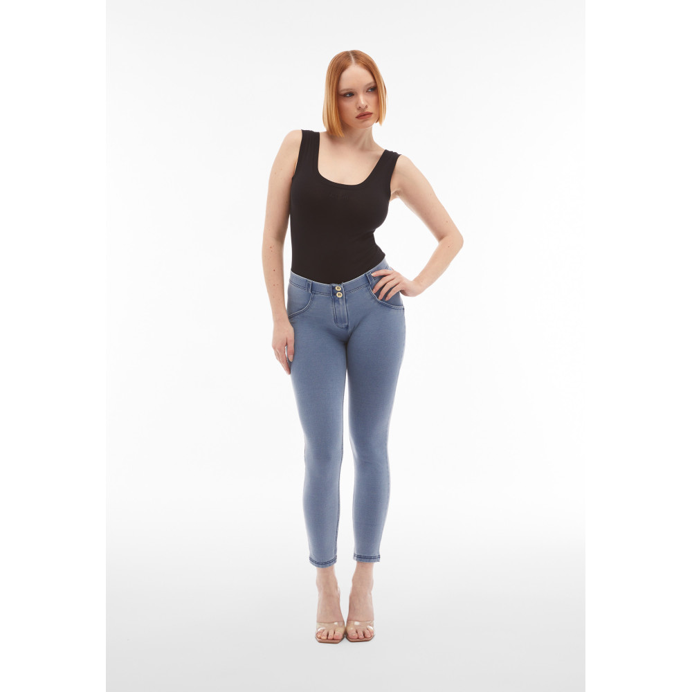 Freddy WR.UP® Damen Push-Up Jeans - 7/8 Regular Waist  Skinny - Denim hell - Blaue Nähte - J107B