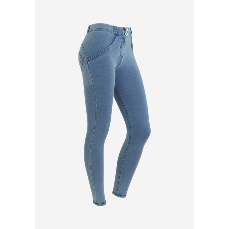 Freddy WR.UP® Damen Push-Up Jeans - 7/8 Regular Waist  Skinny - Denim hell - Blaue Nähte - J107B