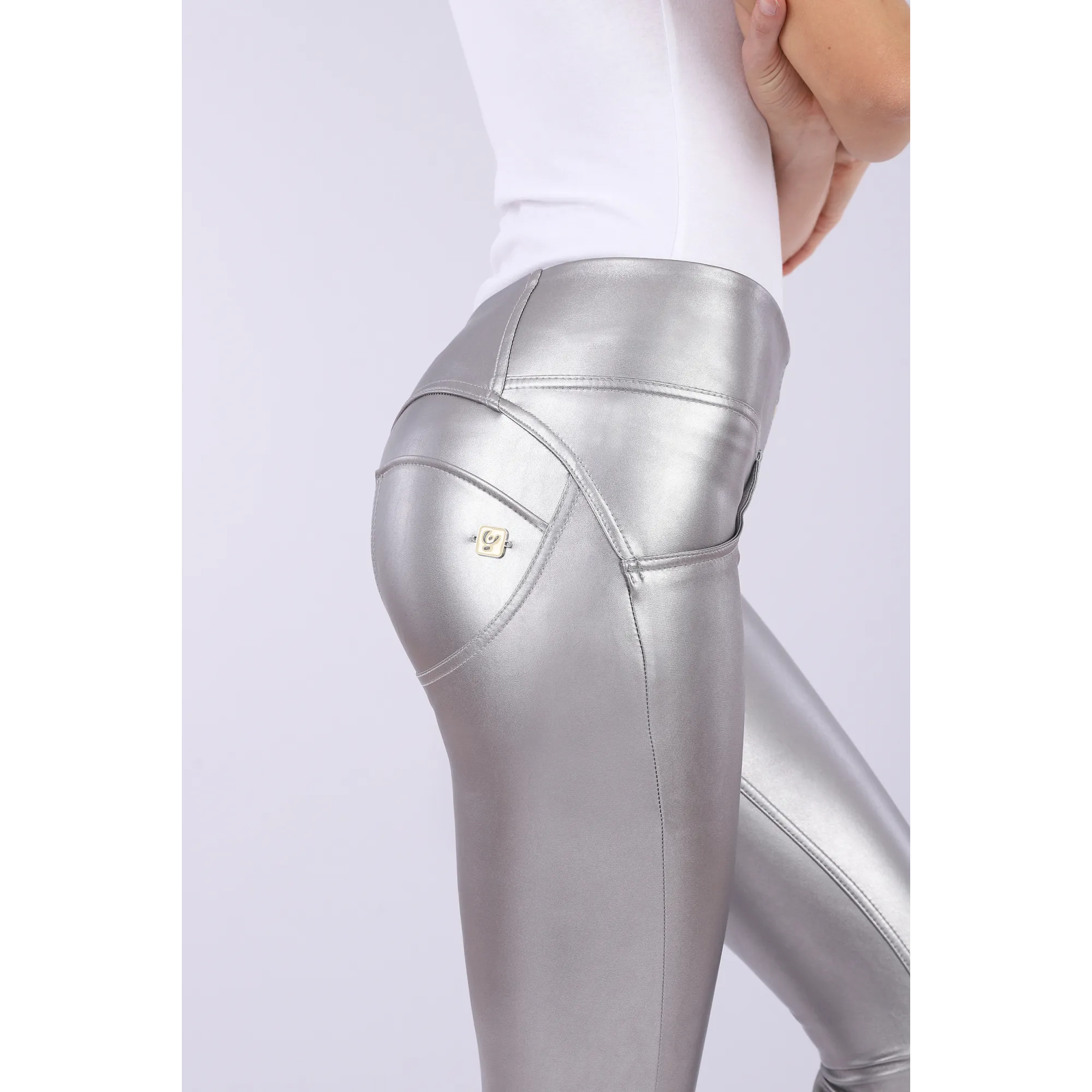 Freddy WR.UP® Vegan Leather - Mid Waist Skinny - Opaque Metallized - Silver - S22