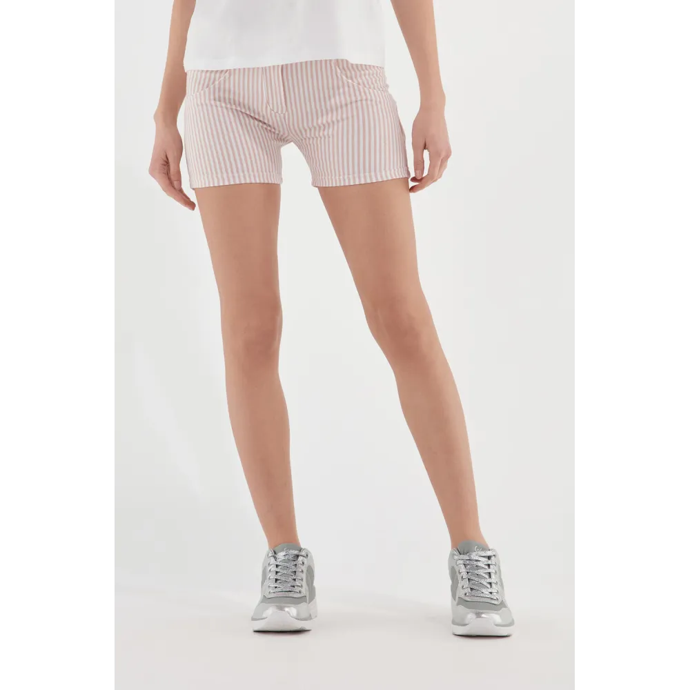 WR.UP® Shorts - Regular Waist - Rose Cloud - White Stripes - P340W0