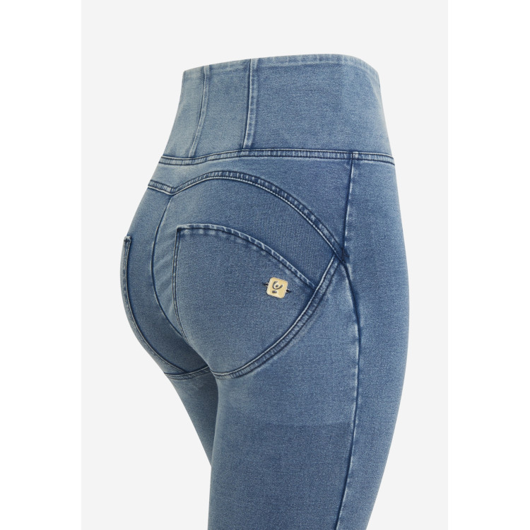 Freddy WR.UP® Damen Push-Up Jeans - 7/8 High Waist Skinny - Denim - Blaue Nähte - J108B