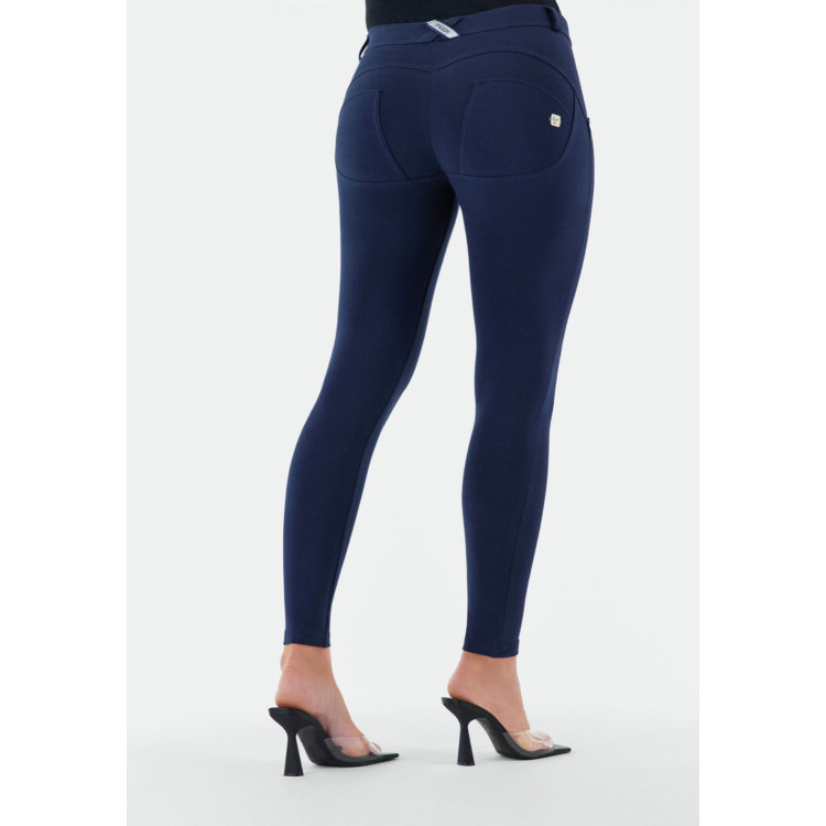 Freddy WR.UP® Tech Damen Push-Up Hose - 7/8 Regular Waist Super Skinny - Blau