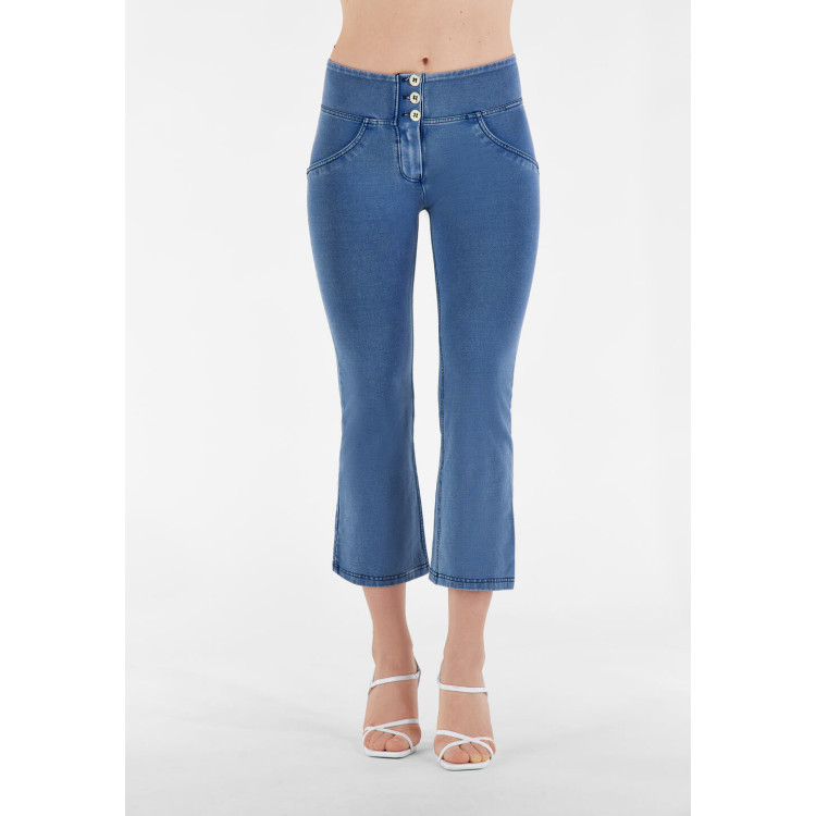 Freddy WR.UP® Damen Push-Up Jeans - High Waist Culottes - Hellblau - Blaue Nähte - J4B