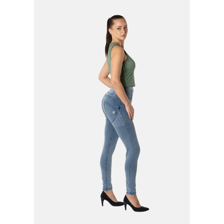 Freddy WR.UP® Damen Push-Up Jeans - 7/8 High Waist Skinny - Denim - Blaue Nähte - J108B