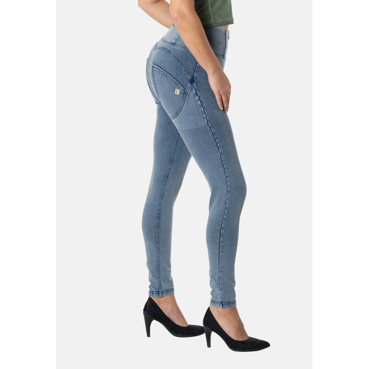 Freddy WR.UP® Damen Push-Up Jeans - 7/8 High Waist Skinny - Denim - Blaue Nähte - J108B