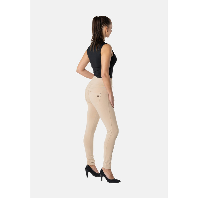 Freddy N.O.W.® Yoga Damen Comfort Hose - High High Waist Super Skinny - überkreutzter Bund - Hellbraun - M35