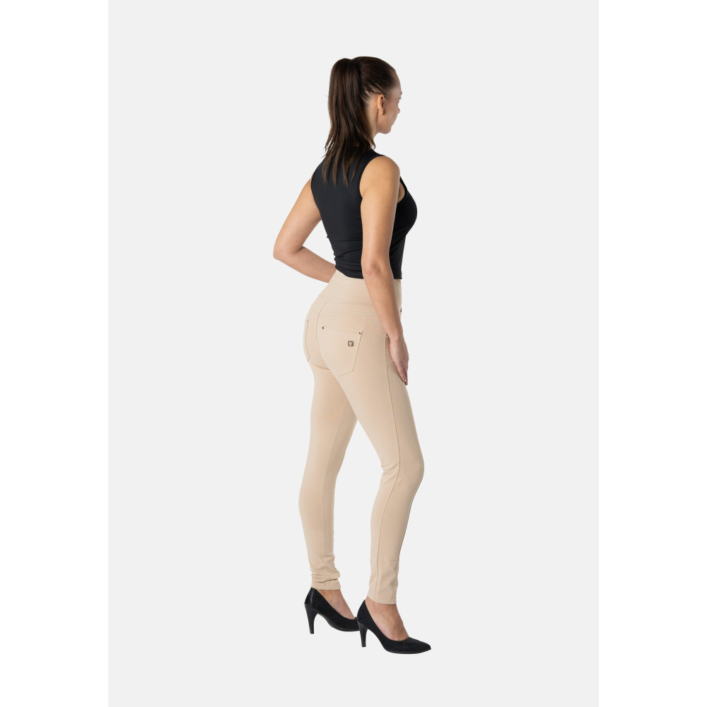 Freddy N.O.W.® Yoga Damen Comfort Hose - High High Waist Super Skinny - überkreutzter Bund - Hellbraun - M35