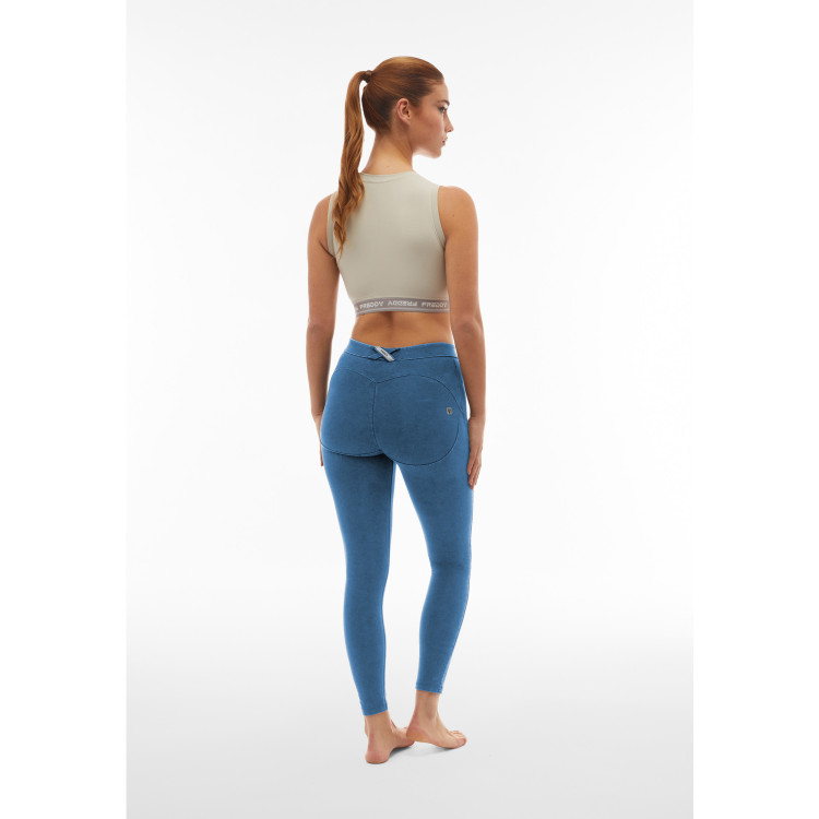 Freddy WR.UP® Core Damen Push-Up Jeans - 7/8 Regular Waist Super Skinny - Denim hell - Blaue Nähte - J4B