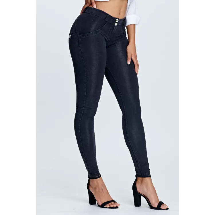 Freddy WR.UP® Damen Push-Up Jeans - Regular Waist Super Skinny - Schwarz - Schwarze Nähte