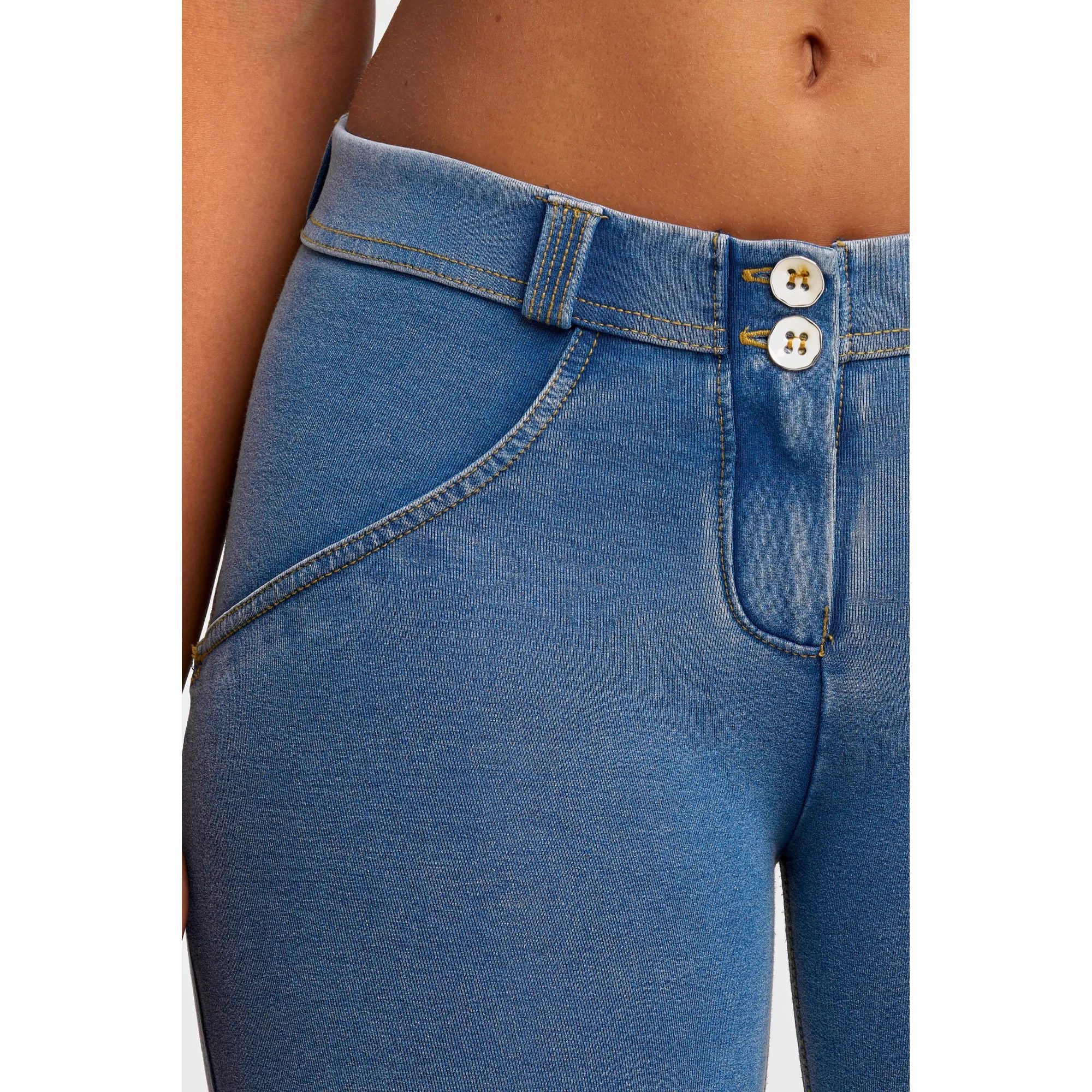Freddy WR.UP® Damen Push-Up Jeans - Regular Waist Super Skinny - Hellblau - Gelbe Nähte