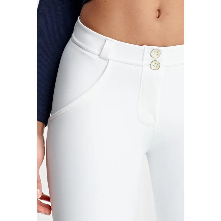 Freddy WR.UP® Vegan Leather Damen Push-Up Lederhose - Regular Waist Super Skinny - Weiß