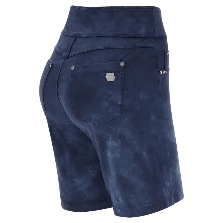 Freddy N.O.W.® Yoga Damen Comfort Shorts - Mid Waist Wide Leg - umschlagbarer Taillenbund - Tie Dyed Blue-Grey - MC12