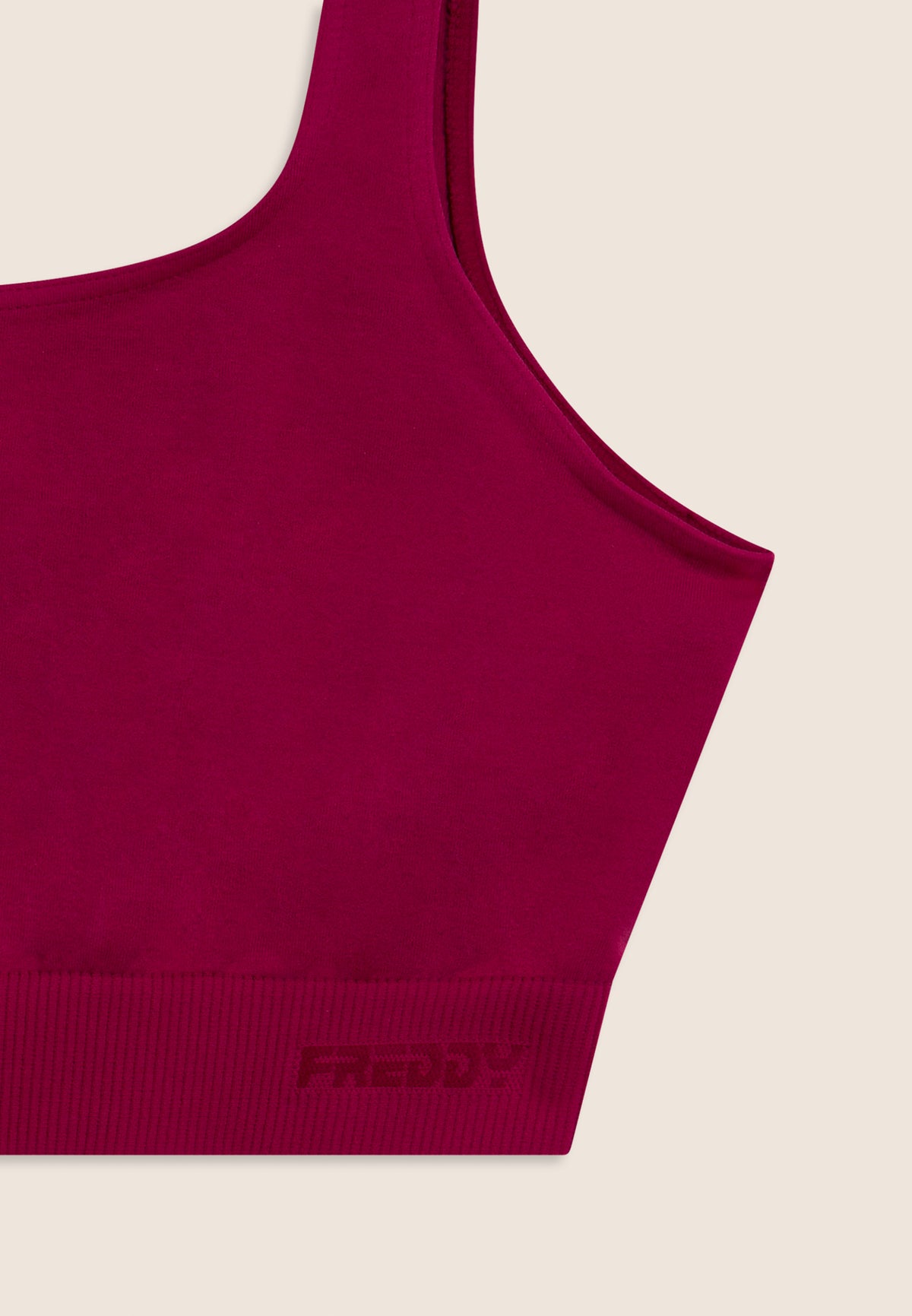 Seamless sporty top with ribbed band under the bust - Raspberry Radiance